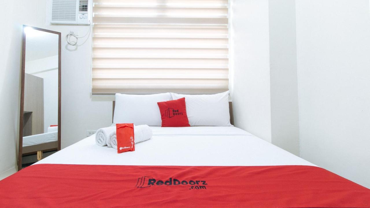 Reddoorz Plus @ Urban Deca Tower Edsa 2 Mandaluyong Buitenkant foto