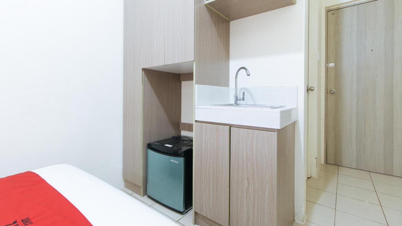 Reddoorz Plus @ Urban Deca Tower Edsa 2 Mandaluyong Buitenkant foto